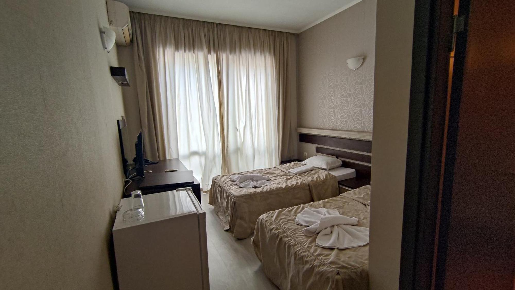 Lotos Hotel บัลชิค ภายนอก รูปภาพ