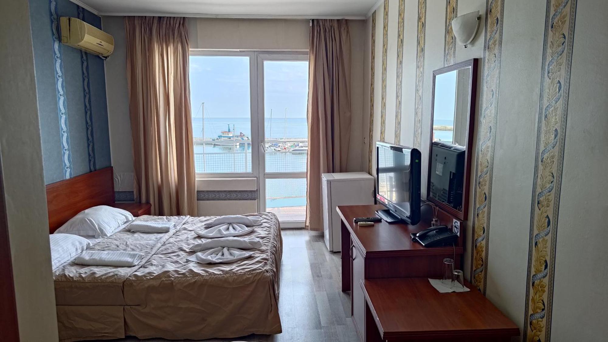 Lotos Hotel บัลชิค ภายนอก รูปภาพ