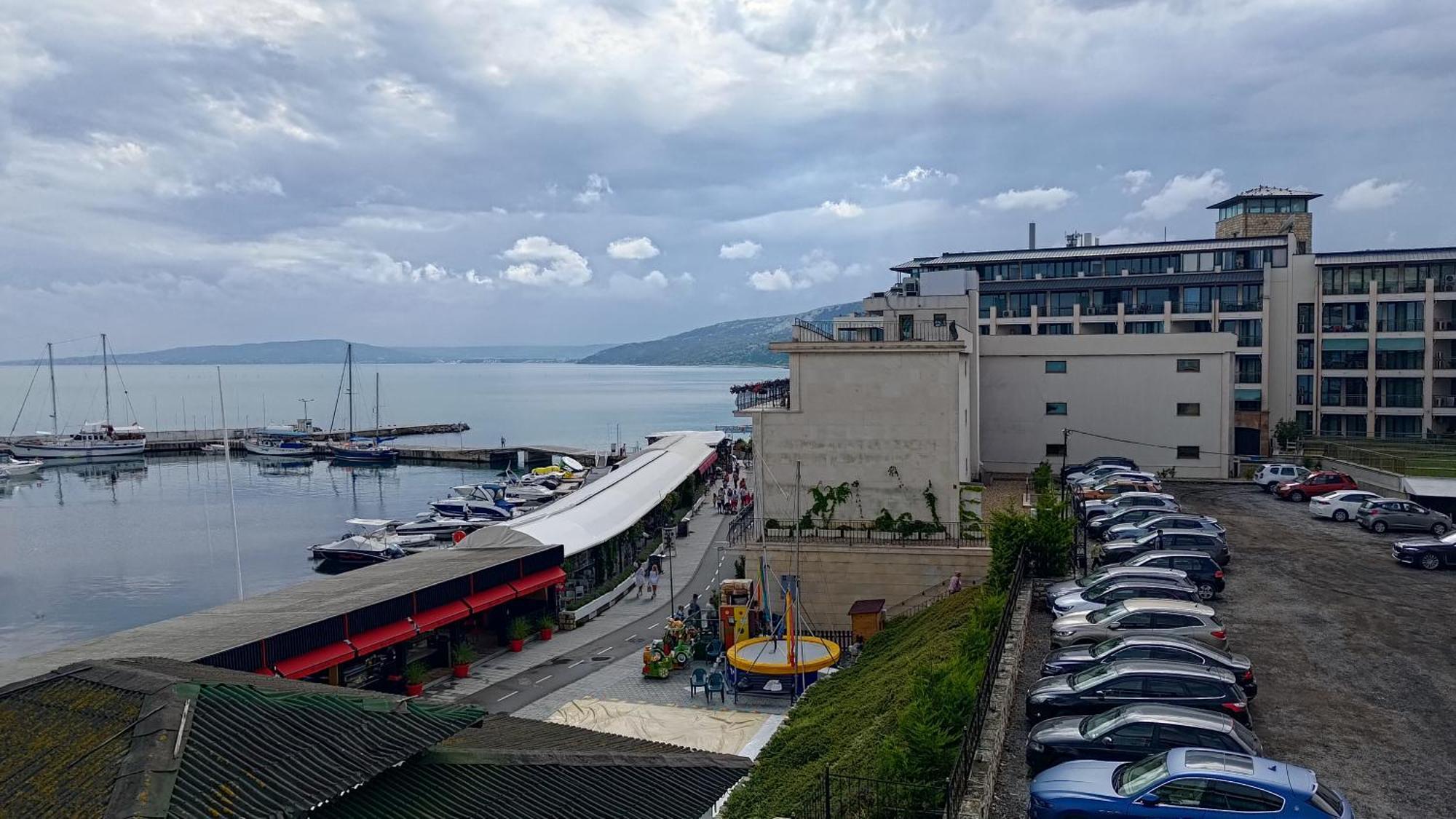 Lotos Hotel บัลชิค ภายนอก รูปภาพ