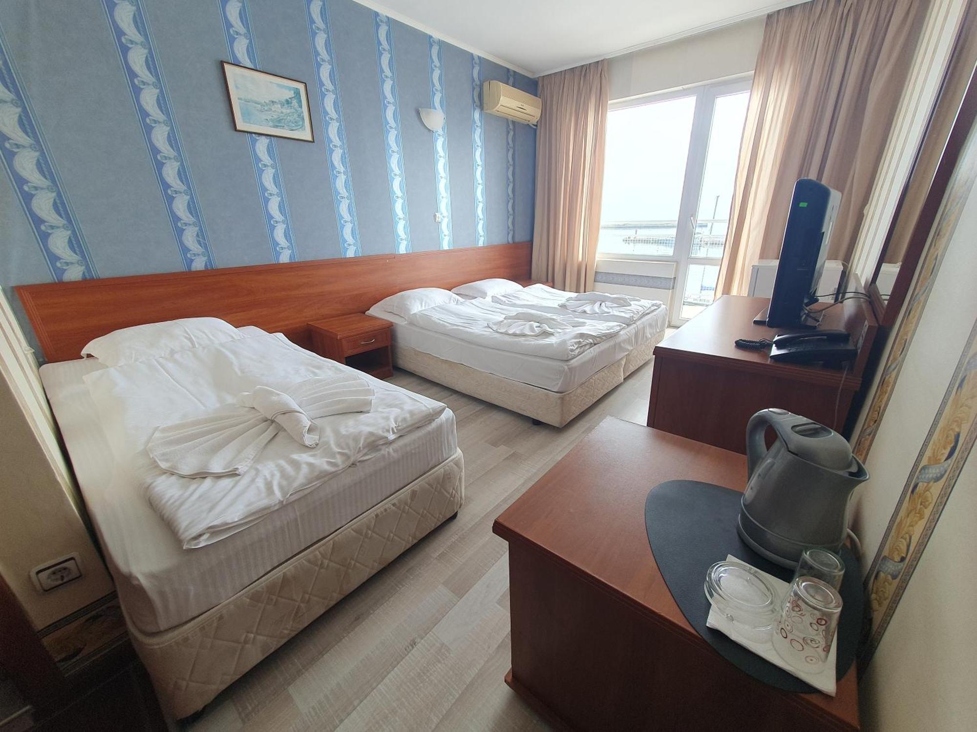Lotos Hotel บัลชิค ภายนอก รูปภาพ